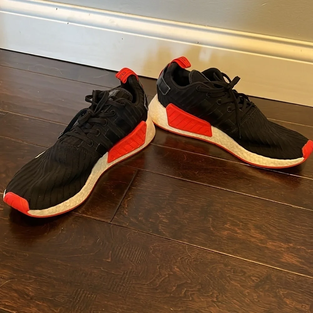 Adidas NMD R2 core size 13